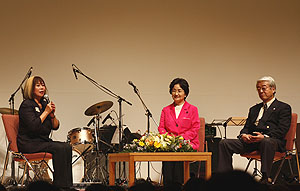 Nami, Ms. Hamayotsu, and Mayor Yada