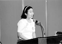 清原慶子さん (26.jpg 7,099Byte)
