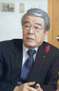 矢田立郎神戸市長の写真