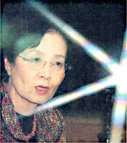 潮谷義子の写真